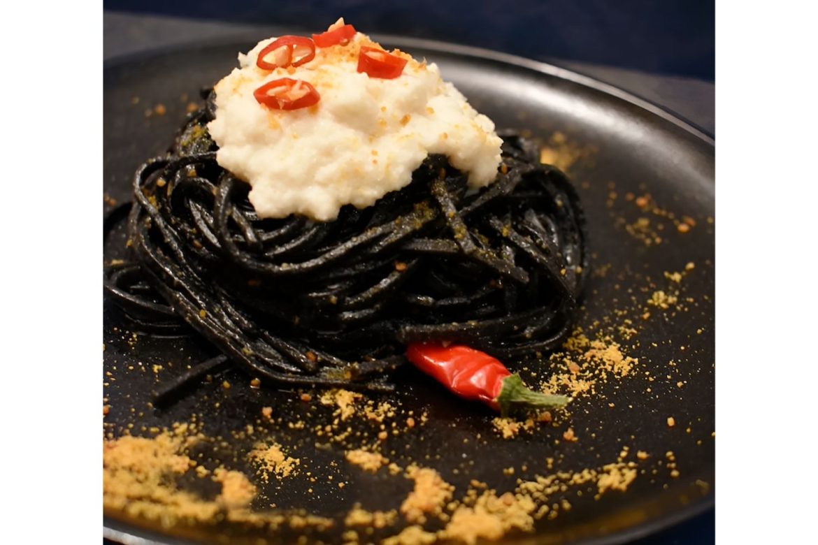tagliolini al nero di seppia